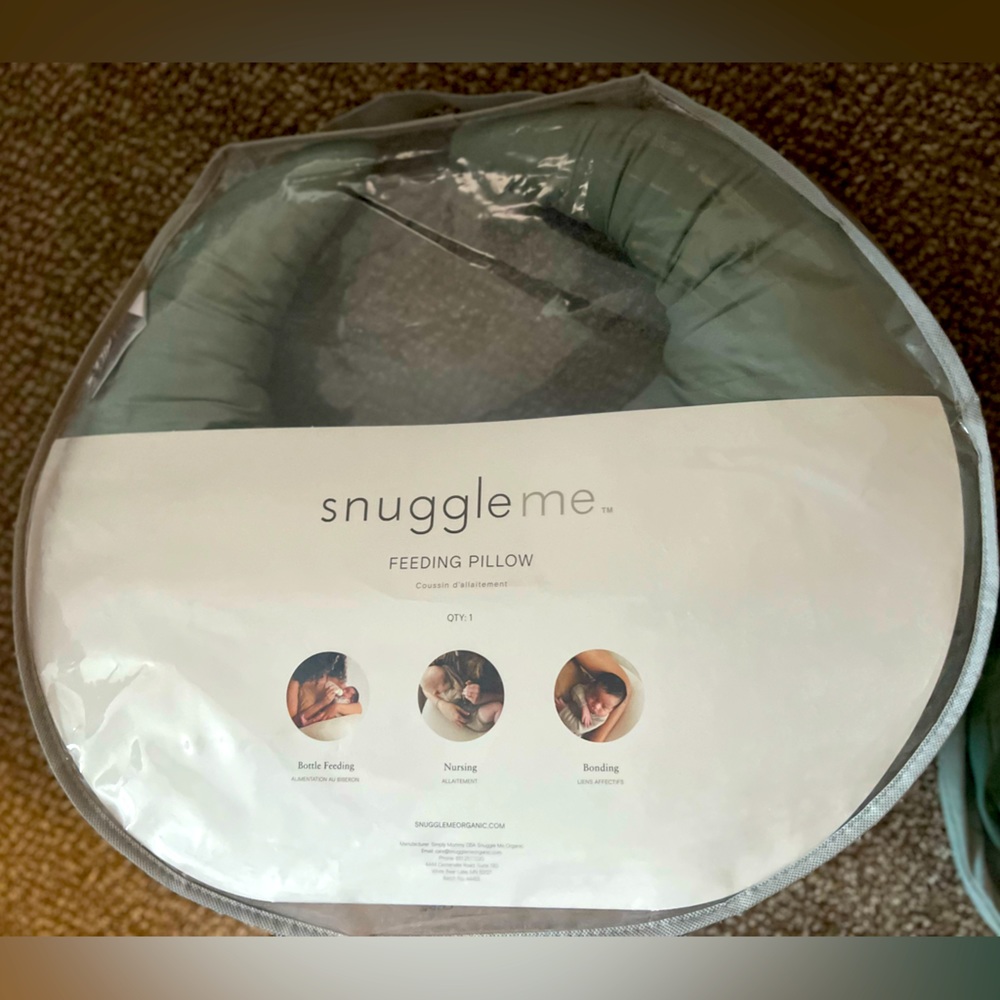 Snuggle me organic feeding pillow and 2 covers EUC slate